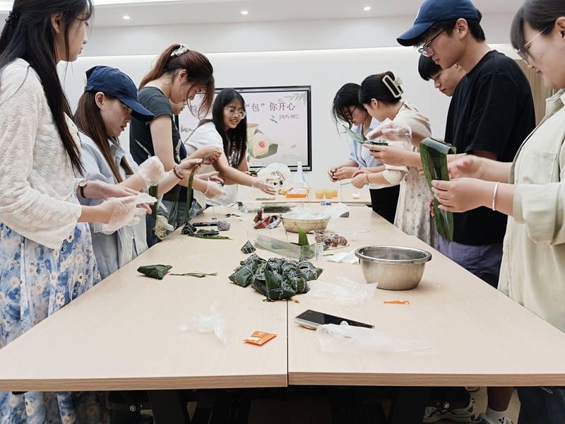 财税学院分17吃瓜爆料黑料官网开展端午节特色活动